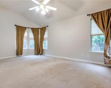 3621 Nandina Drive - Photo Thumbnail 10