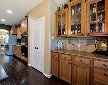 1413 Stone Mountain Parkway - Photo Thumbnail 10