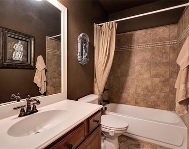 1413 Stone Mountain Parkway - Photo Thumbnail 15