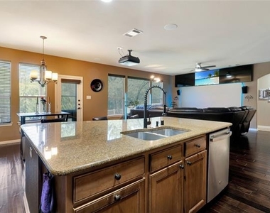 1413 Stone Mountain Parkway - Photo Thumbnail 9