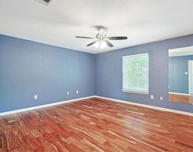 3433 Murphy Drive - Photo Thumbnail 8