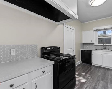 741 Cecile Place - Photo Thumbnail 3