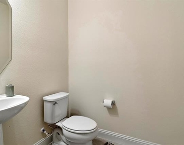 933 Brock Drive - Photo Thumbnail 15