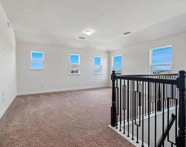 933 Brock Drive - Photo Thumbnail 16