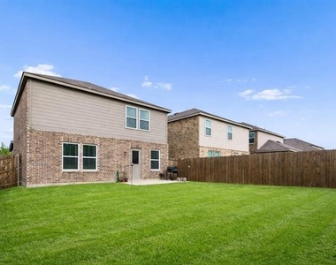 832 Lake Fletcher Road - Photo Thumbnail 9