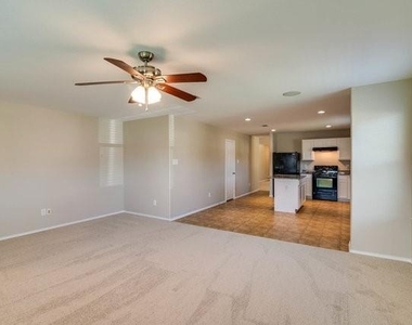 25 Larkspur Drive - Photo Thumbnail 15