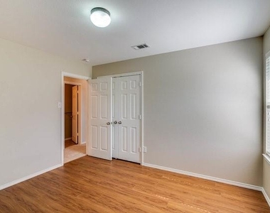 25 Larkspur Drive - Photo Thumbnail 23