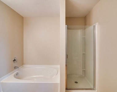 25 Larkspur Drive - Photo Thumbnail 20