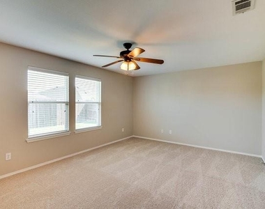 25 Larkspur Drive - Photo Thumbnail 16
