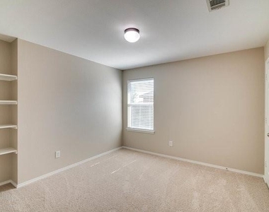25 Larkspur Drive - Photo Thumbnail 24
