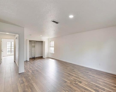 3965 Singleleaf Lane - Photo Thumbnail 22