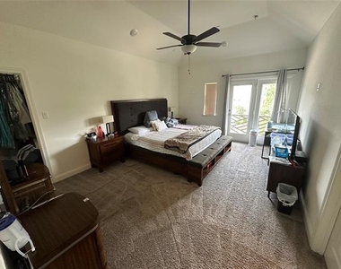 1037 Drew Lane - Photo Thumbnail 11