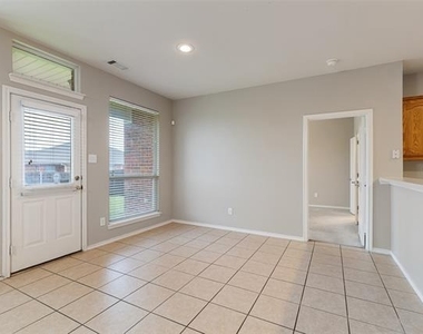 12913 Farmington Drive - Photo Thumbnail 5