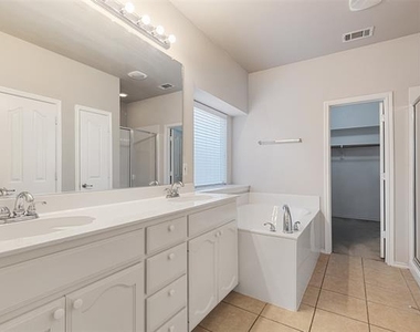 12913 Farmington Drive - Photo Thumbnail 13