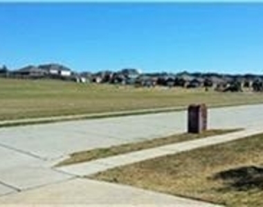12913 Farmington Drive - Photo Thumbnail 25