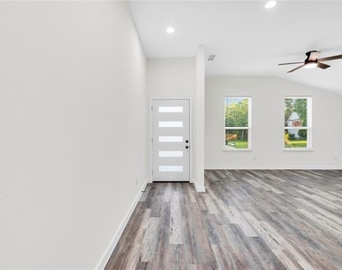 2212 Church Street - Photo Thumbnail 6