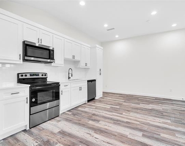 2212 Church Street - Photo Thumbnail 14