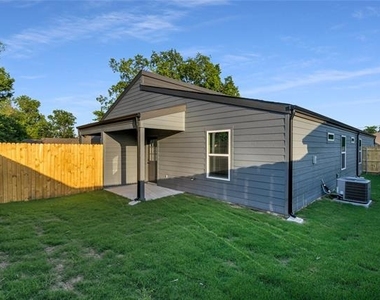 2212 Church Street - Photo Thumbnail 3