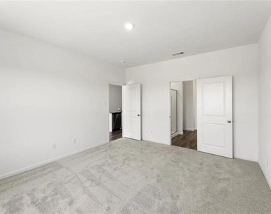 1829 Pueblo Street - Photo Thumbnail 12