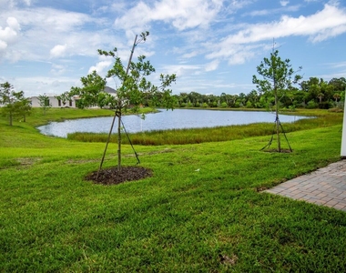 171 Se Birch Terrace - Photo Thumbnail 2