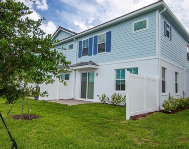 171 Se Birch Terrace - Photo Thumbnail 1