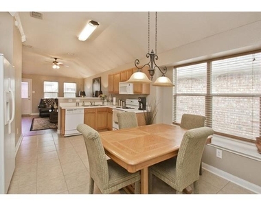 11937 Brown Fox Drive - Photo Thumbnail 4