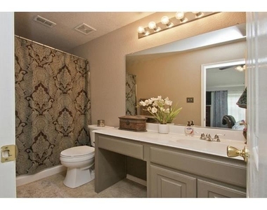 11937 Brown Fox Drive - Photo Thumbnail 7