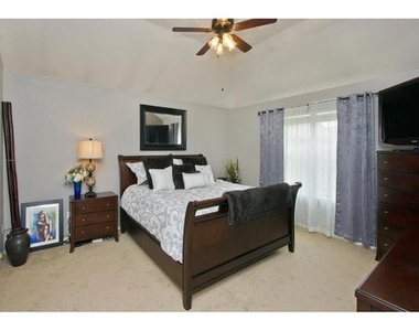 11937 Brown Fox Drive - Photo Thumbnail 5