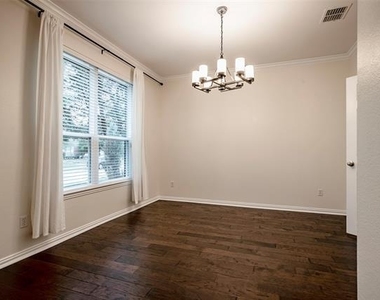 15650 Brookwood Drive - Photo Thumbnail 5