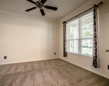 15650 Brookwood Drive - Photo Thumbnail 6