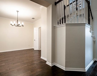 15650 Brookwood Drive - Photo Thumbnail 4