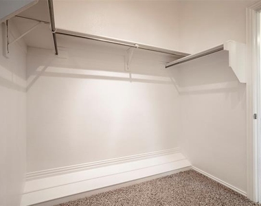 15650 Brookwood Drive - Photo Thumbnail 27