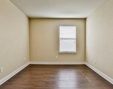 223 Aspen Lane - Photo Thumbnail 24