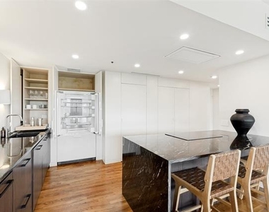 3030 Mckinney Avenue - Photo Thumbnail 13