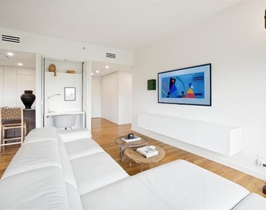 3030 Mckinney Avenue - Photo Thumbnail 8