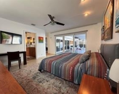2701 Ne 27th Court - Photo Thumbnail 7