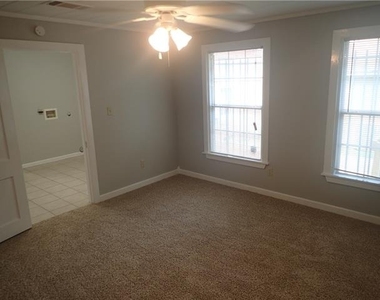 6340 Parkdale Drive - Photo Thumbnail 14