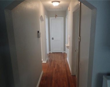 6340 Parkdale Drive - Photo Thumbnail 3