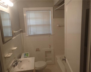 6340 Parkdale Drive - Photo Thumbnail 9