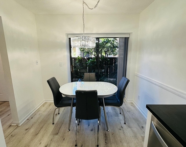 3953 Cocoplum Circle - Photo Thumbnail 7