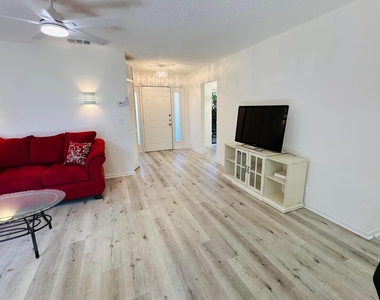 3953 Cocoplum Circle - Photo Thumbnail 21