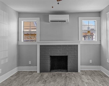 2706 Emmett Street - Photo Thumbnail 3