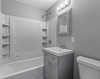 2706 Emmett Street - Photo Thumbnail 12
