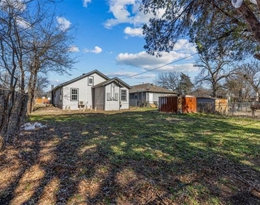 2706 Emmett Street - Photo Thumbnail 14