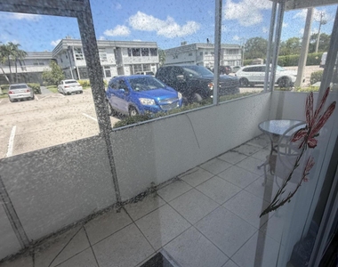 679 Saxony Way - Photo Thumbnail 9