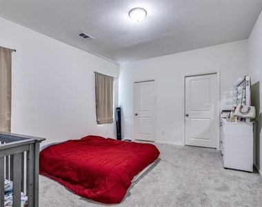 1816 Marquette Drive - Photo Thumbnail 2