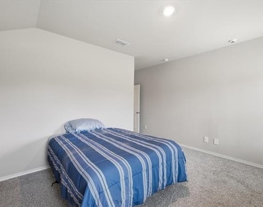 845 Round Robin Lane - Photo Thumbnail 20