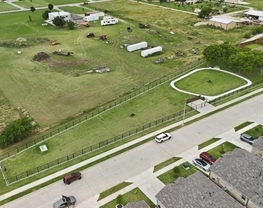 845 Round Robin Lane - Photo Thumbnail 28