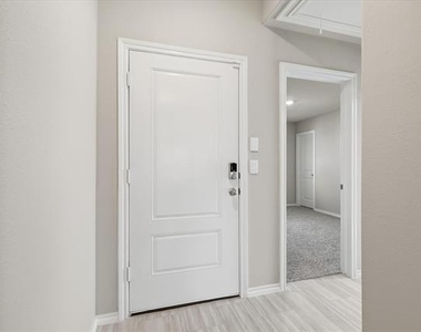 845 Round Robin Lane - Photo Thumbnail 5