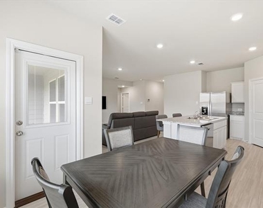 845 Round Robin Lane - Photo Thumbnail 11
